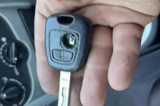 Serrure avant droit PEUGEOT 307