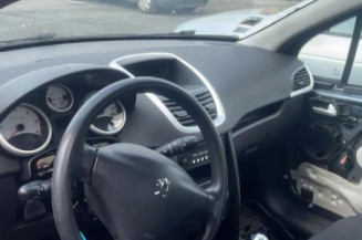 Pretensionneur de ceinture avant droit PEUGEOT 207