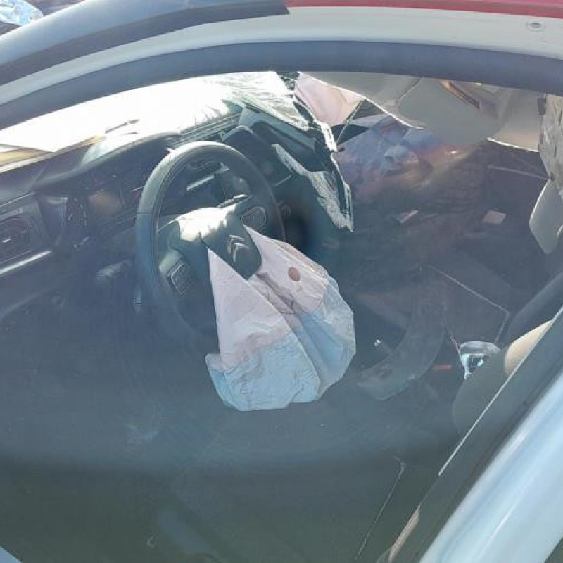 Compresseur clim CITROEN C3 3 Photo n°11