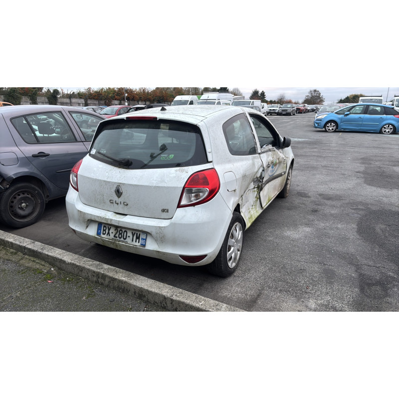Pretensionneur de ceinture avant droit RENAULT CLIO 3 Photo n°6