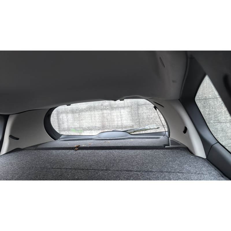 Pretensionneur de ceinture avant droit RENAULT CLIO 3 Photo n°18