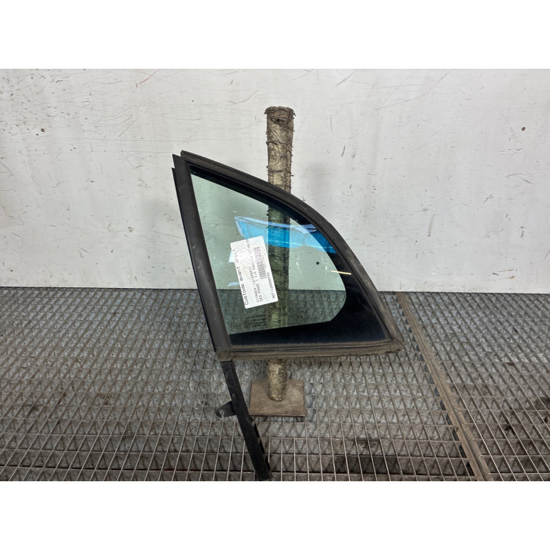 Custode avant droit (porte) CITROEN DS3 Photo n°2