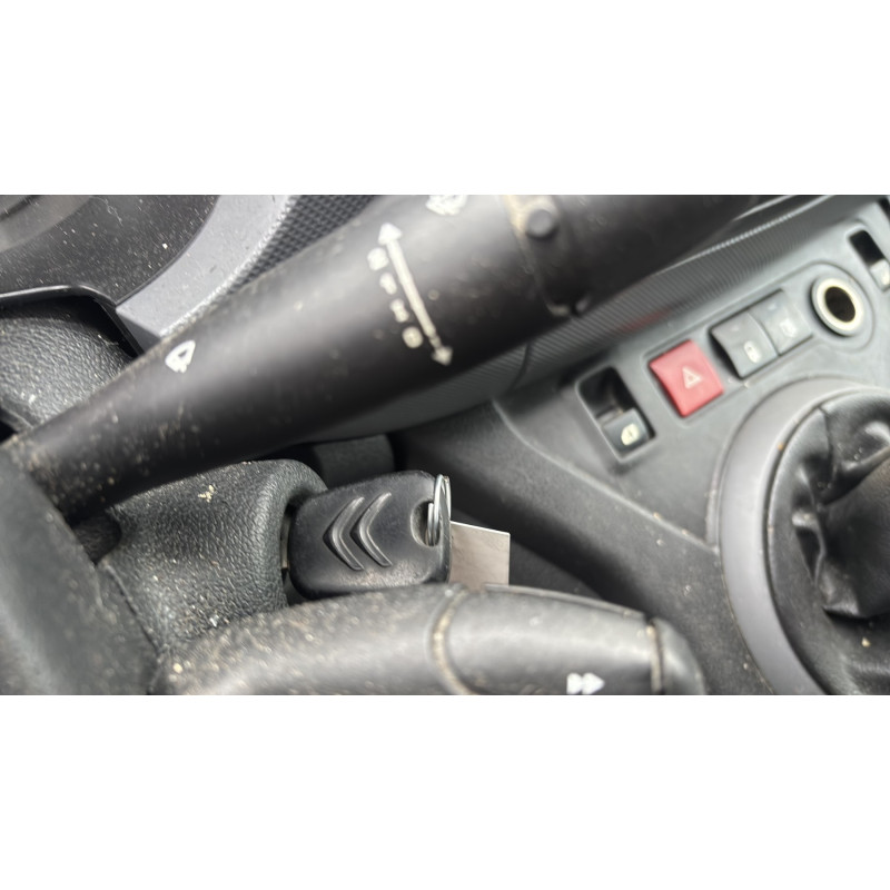Poignee interieur porte laterale droite CITROEN BERLINGO 2 Photo n°20