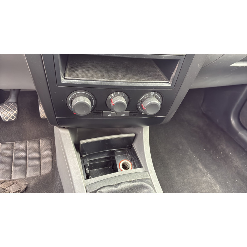 Vitre arriere gauche SEAT IBIZA 3 Photo n°20