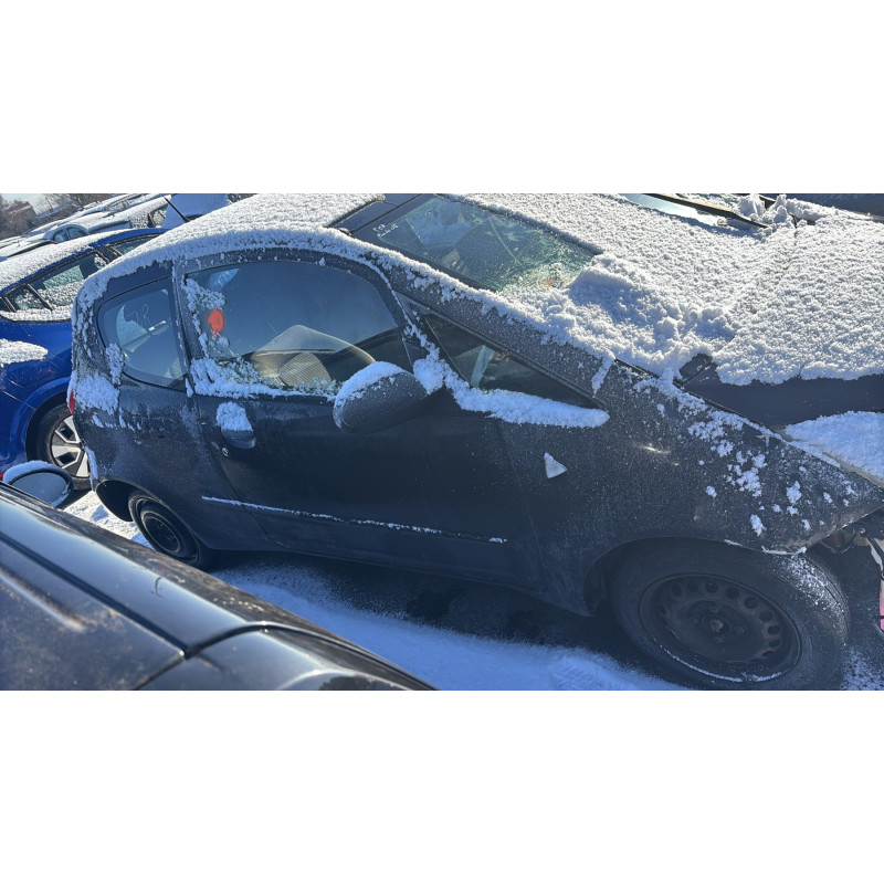 Feu arriere secondaire droit (feux) MITSUBISHI COLT 6 Photo n°7