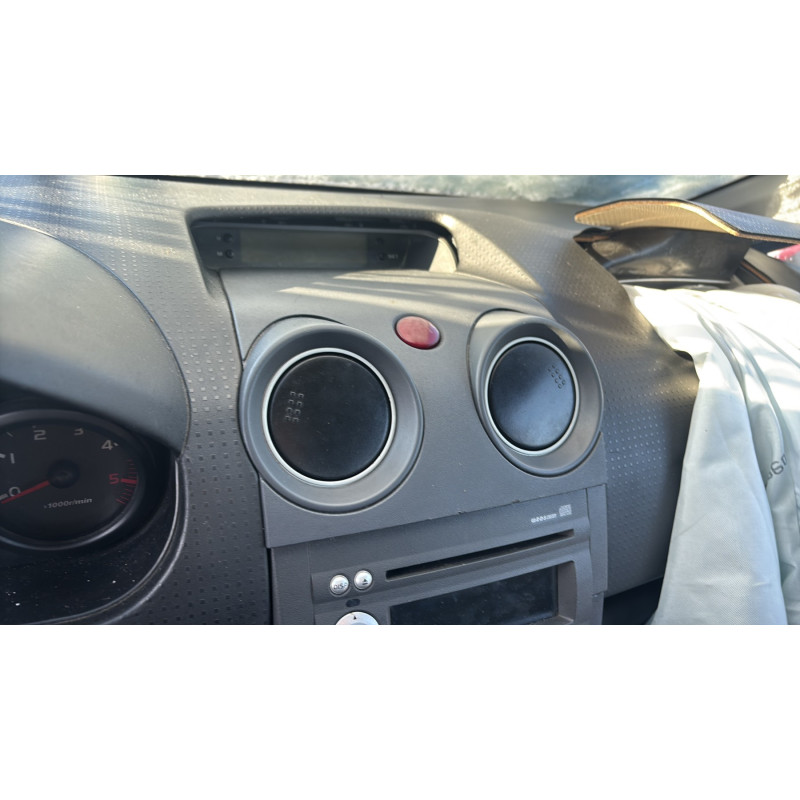 Feu arriere secondaire droit (feux) MITSUBISHI COLT 6 Photo n°20