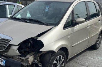 Attache ceinture avant droit LANCIA MUSA