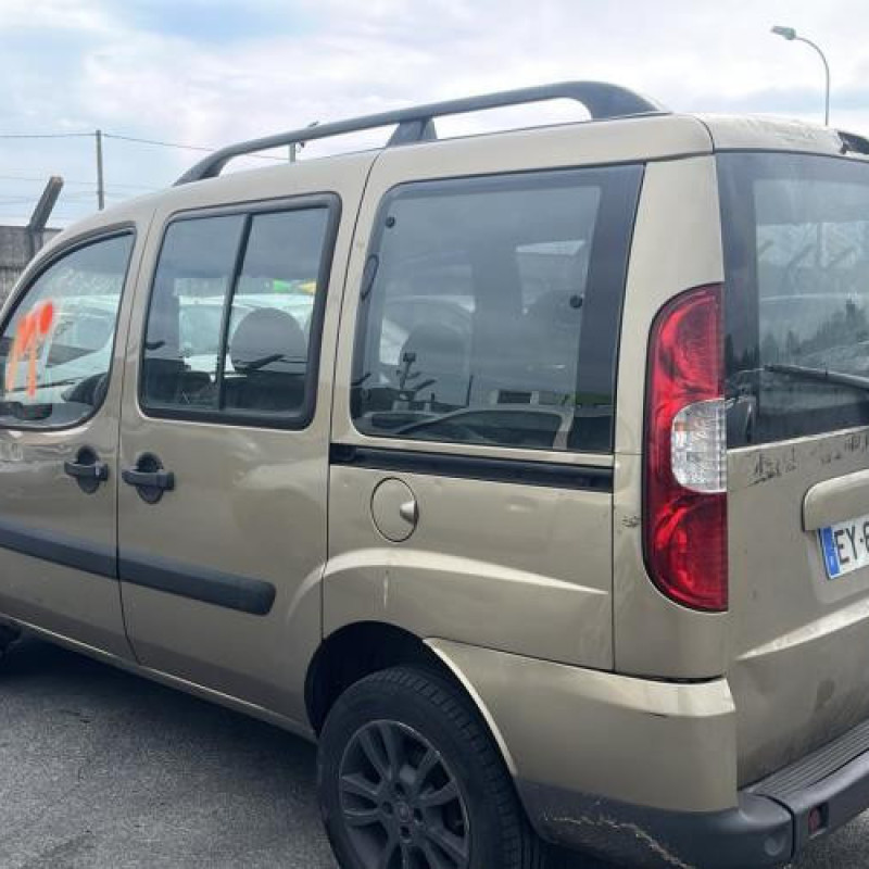 Bras essuie glace arriere FIAT DOBLO 1 Photo n°7