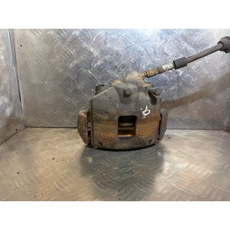 Etrier avant gauche (freinage) FORD KA 1 Photo n°3