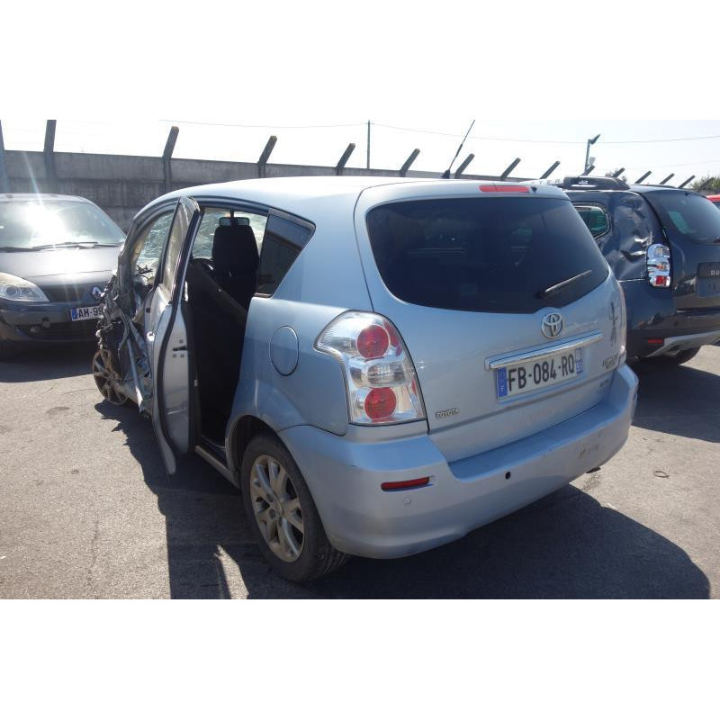 Etrier arriere droit (freinage) TOYOTA COROLLA VERSO 2 Photo n°8