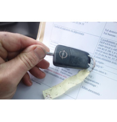 Etrier avant droit (freinage) OPEL CORSA D