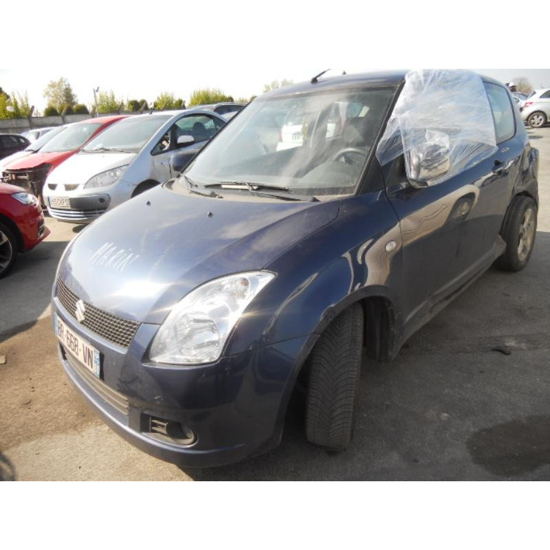 Bouton de coffre SUZUKI SWIFT 3 Photo n°4