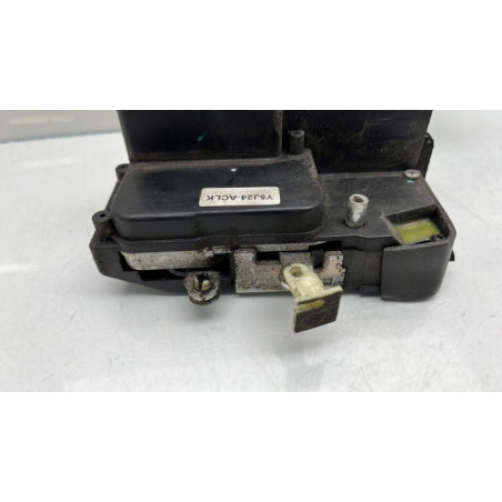 Serrure avant gauche FORD FIESTA 5