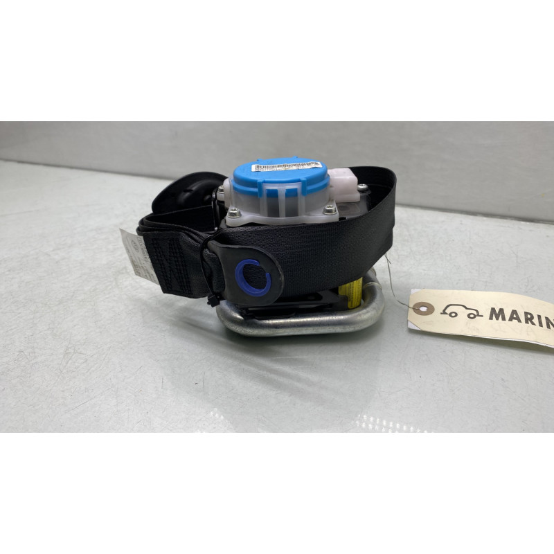 Pretensionneur de ceinture avant droit TOYOTA YARIS 3 Photo n°1
