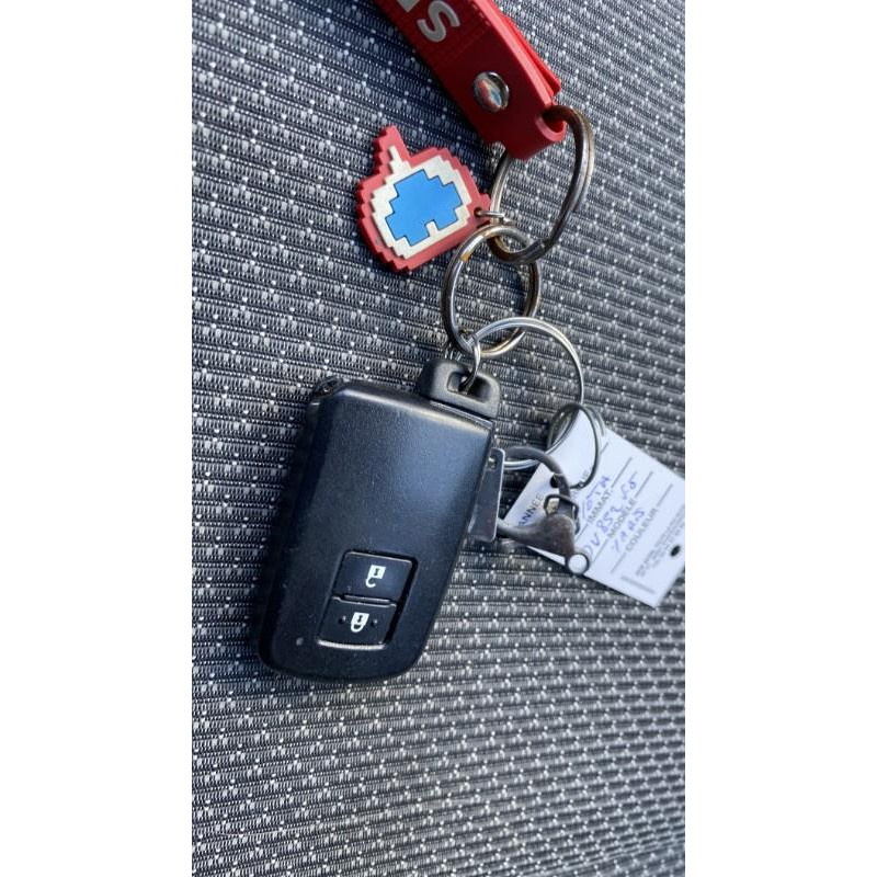 Pretensionneur de ceinture avant droit TOYOTA YARIS 3 Photo n°8