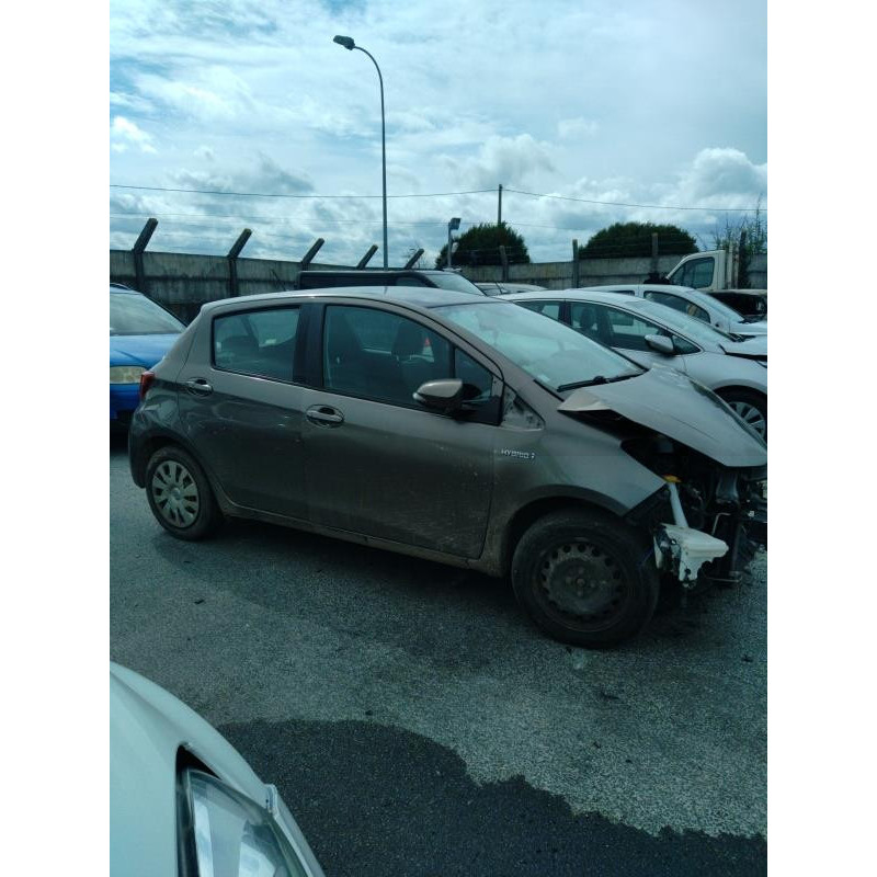 Pretensionneur de ceinture avant droit TOYOTA YARIS 3 Photo n°10