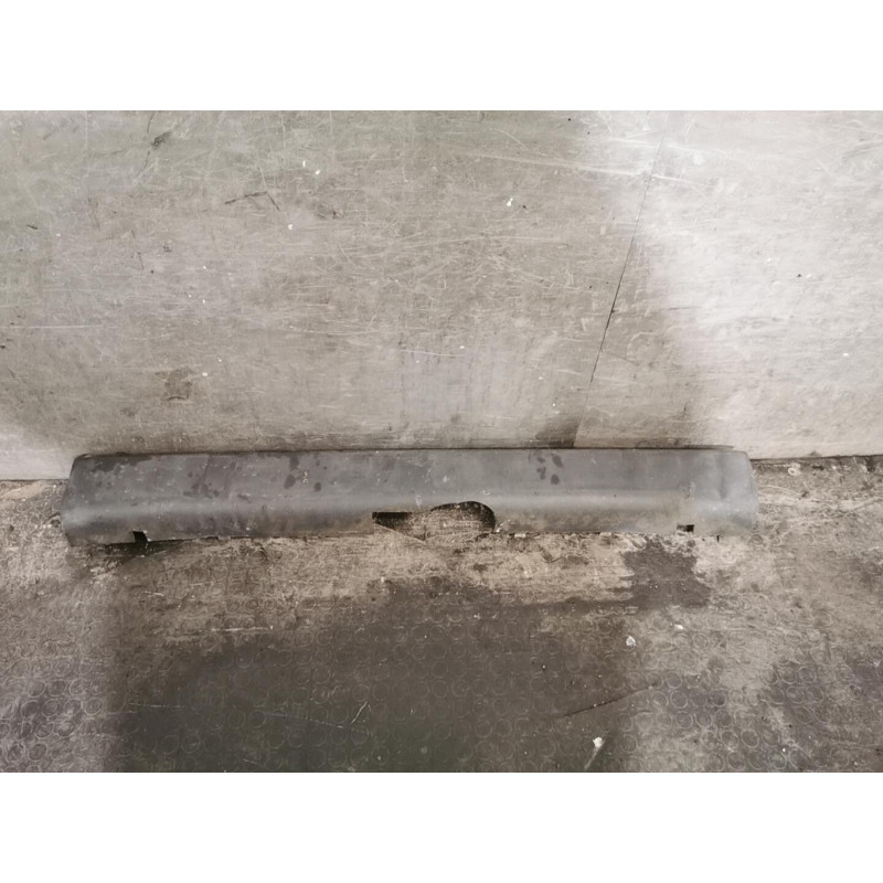 Pare choc arriere MERCEDES VITO 639 Photo n°2