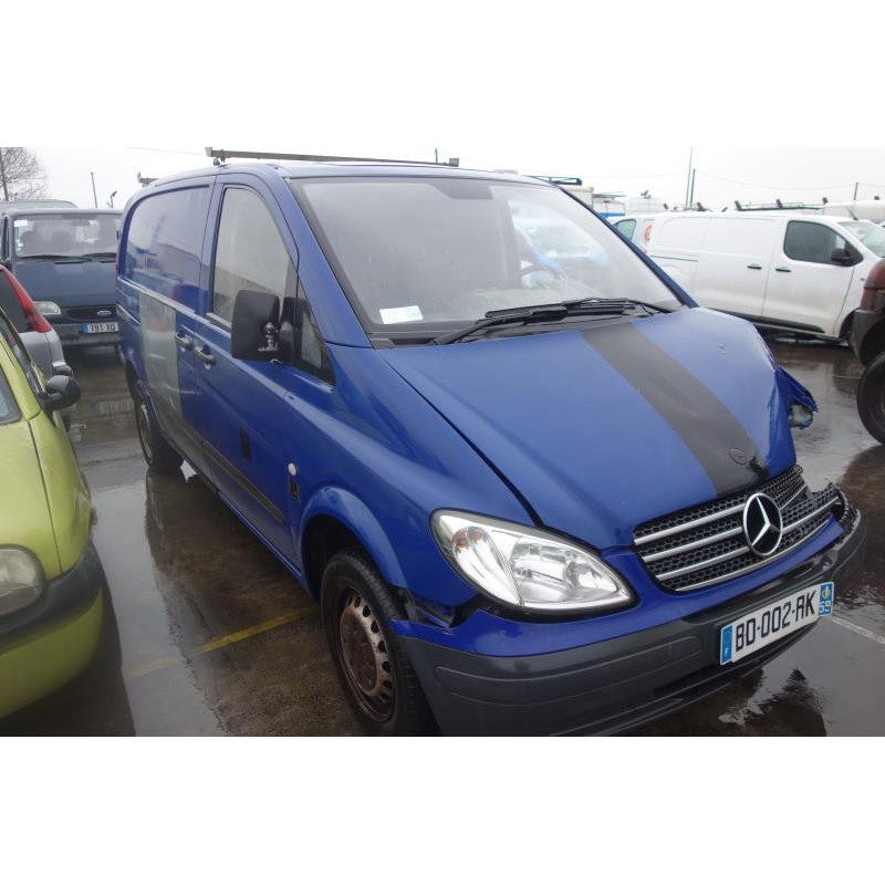 Pare choc arriere MERCEDES VITO 639 Photo n°5