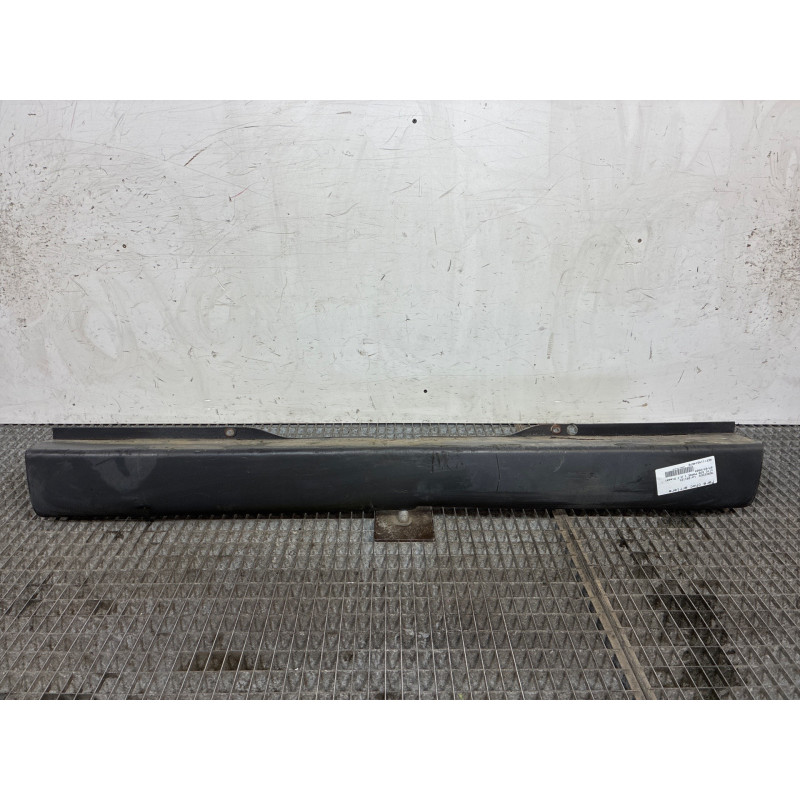 Pare choc arriere MERCEDES VITO 639 Photo n°1