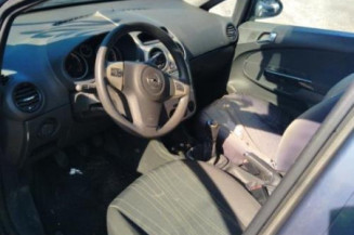 Ceinture avant gauche OPEL CORSA D