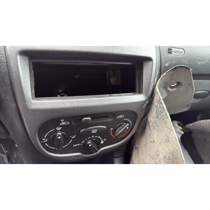 Boitier BSI PEUGEOT 206 Photo n°16