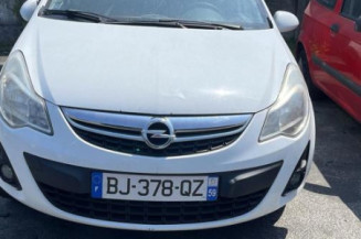 Ceinture avant gauche OPEL CORSA D