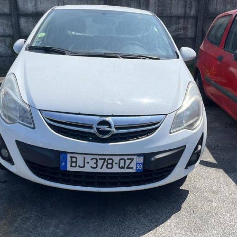 Ceinture avant gauche OPEL CORSA D Photo n°5