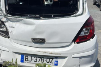 Ceinture avant gauche OPEL CORSA D
