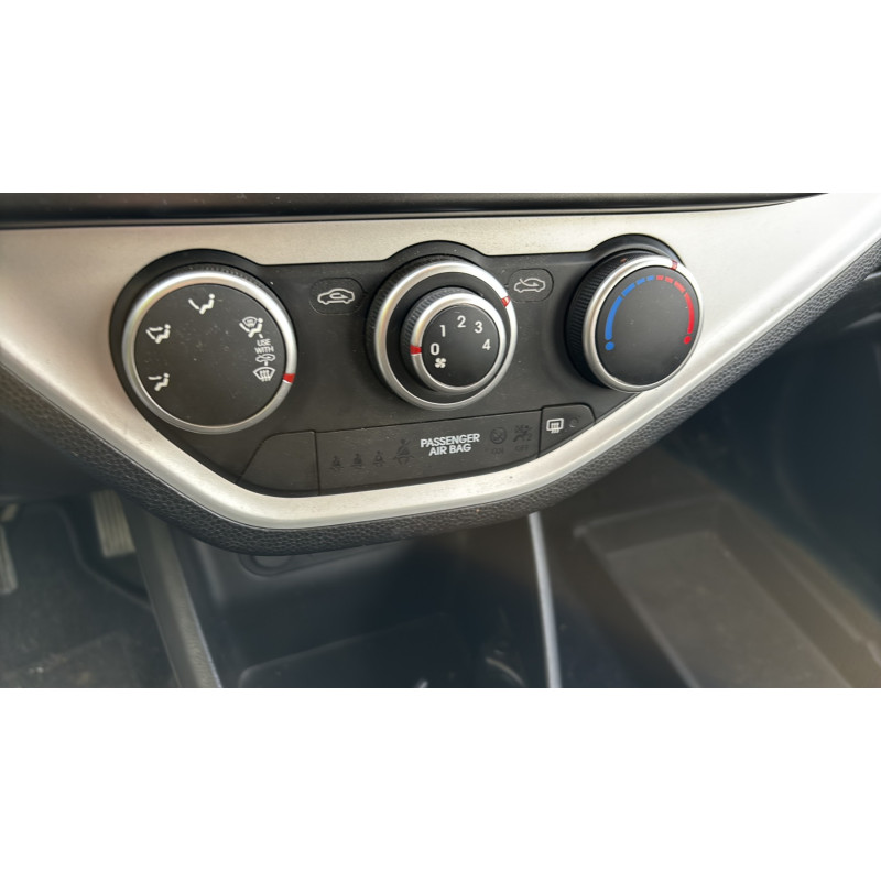 Attache ceinture arriere droit KIA PICANTO 2 Photo n°18