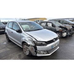 Retroviseur gauche VOLKSWAGEN POLO 5