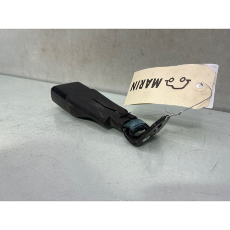 Attache ceinture arriere droit SUZUKI SWIFT 4 Photo n°1
