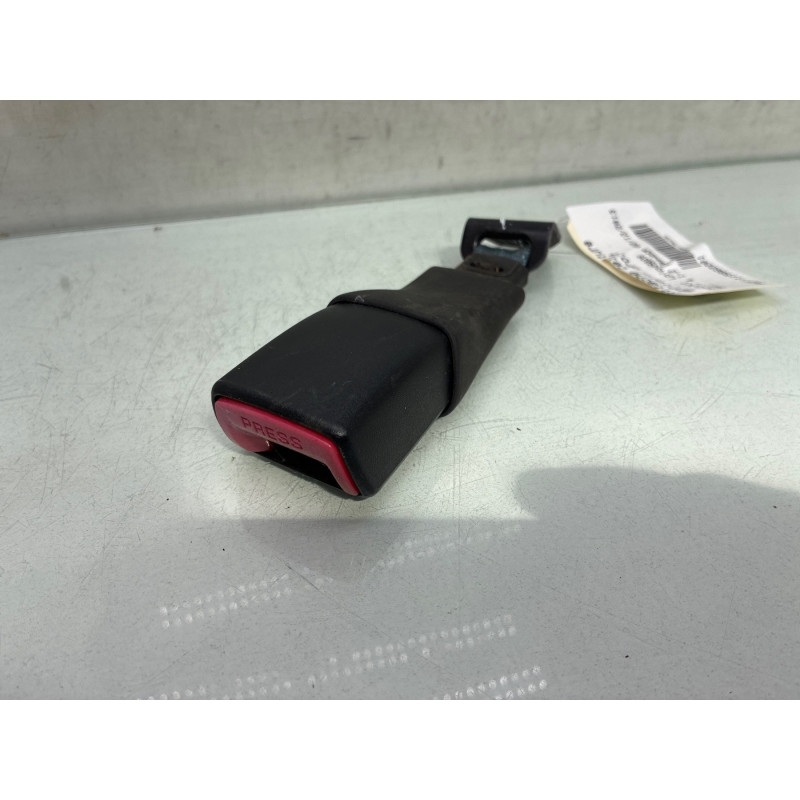 Attache ceinture arriere droit SUZUKI SWIFT 4 Photo n°3
