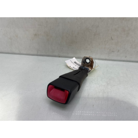 Attache ceinture arriere gauche SUZUKI SWIFT 4 Photo n°1