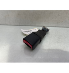 Attache ceinture arriere gauche SUZUKI SWIFT 4