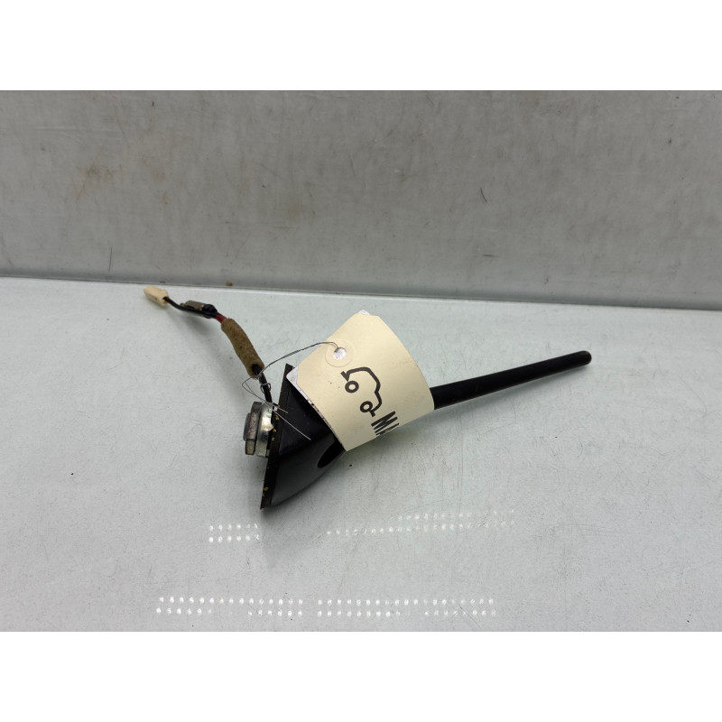 Antenne DAIHATSU SIRION 2 Photo n°2