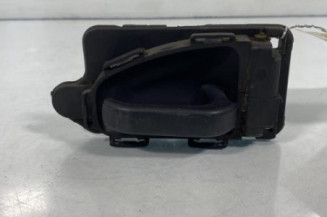 Poignee interieur arriere droit CITROEN SAXO
