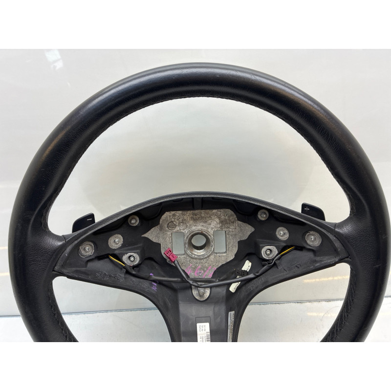 Volant MERCEDES CLASSE C 204 Photo n°1