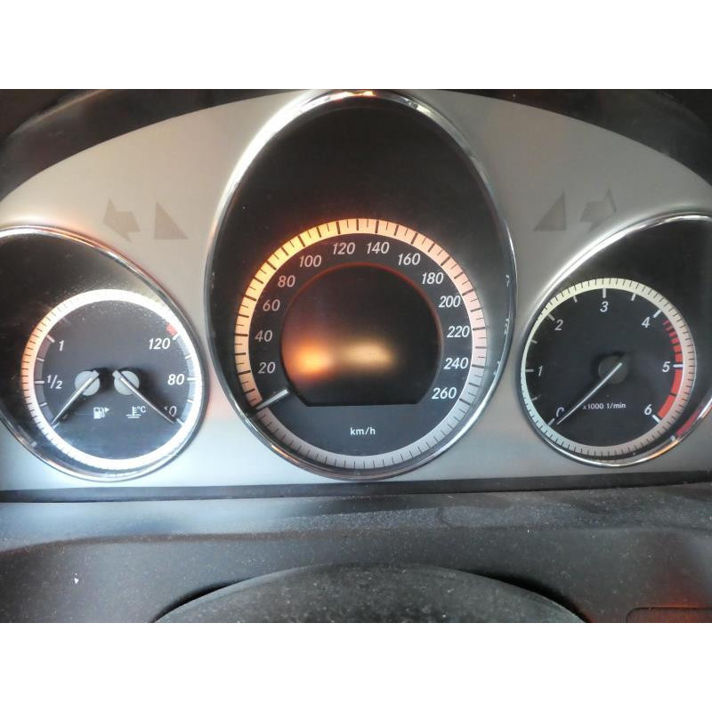 Volant MERCEDES CLASSE C 204 Photo n°8
