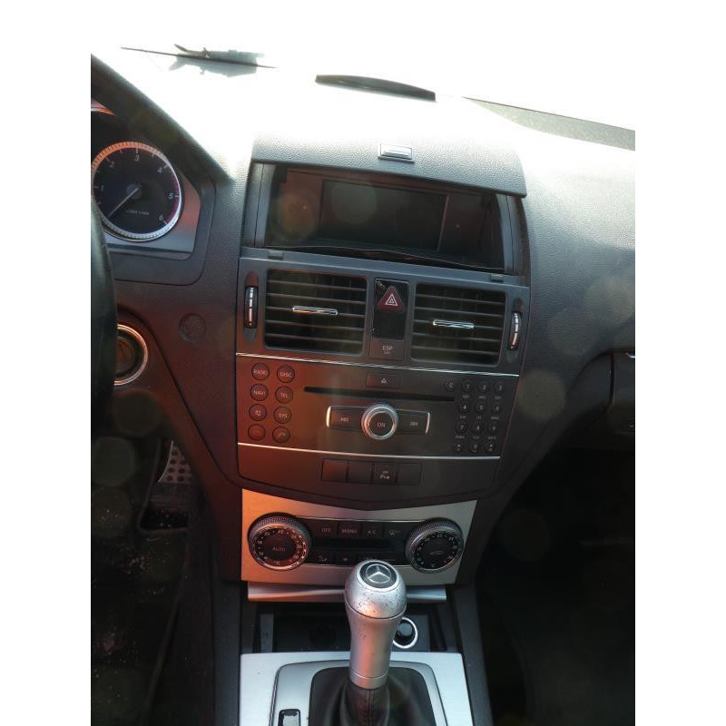 Volant MERCEDES CLASSE C 204 Photo n°11