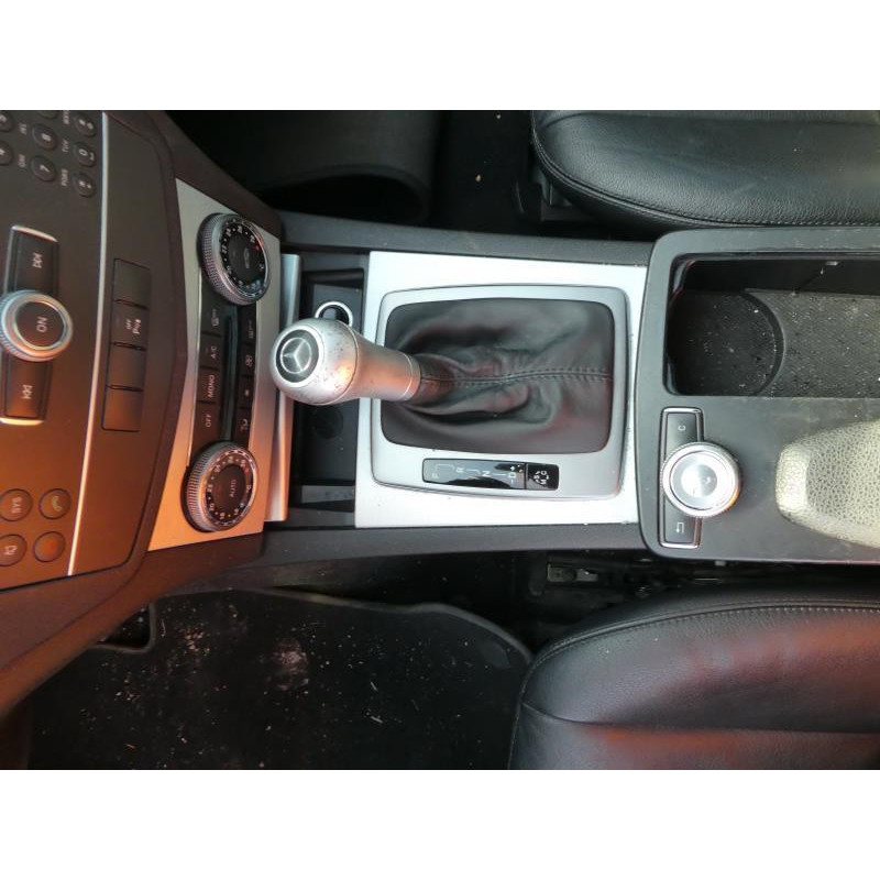 Volant MERCEDES CLASSE C 204 Photo n°14