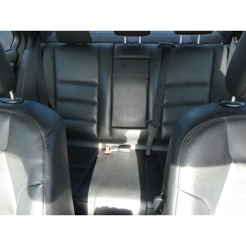 Volant MERCEDES CLASSE C 204 Photo n°18