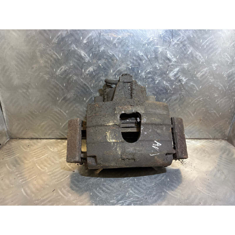 Etrier avant droit (freinage) CHRYSLER VOYAGER 3 Photo n°3
