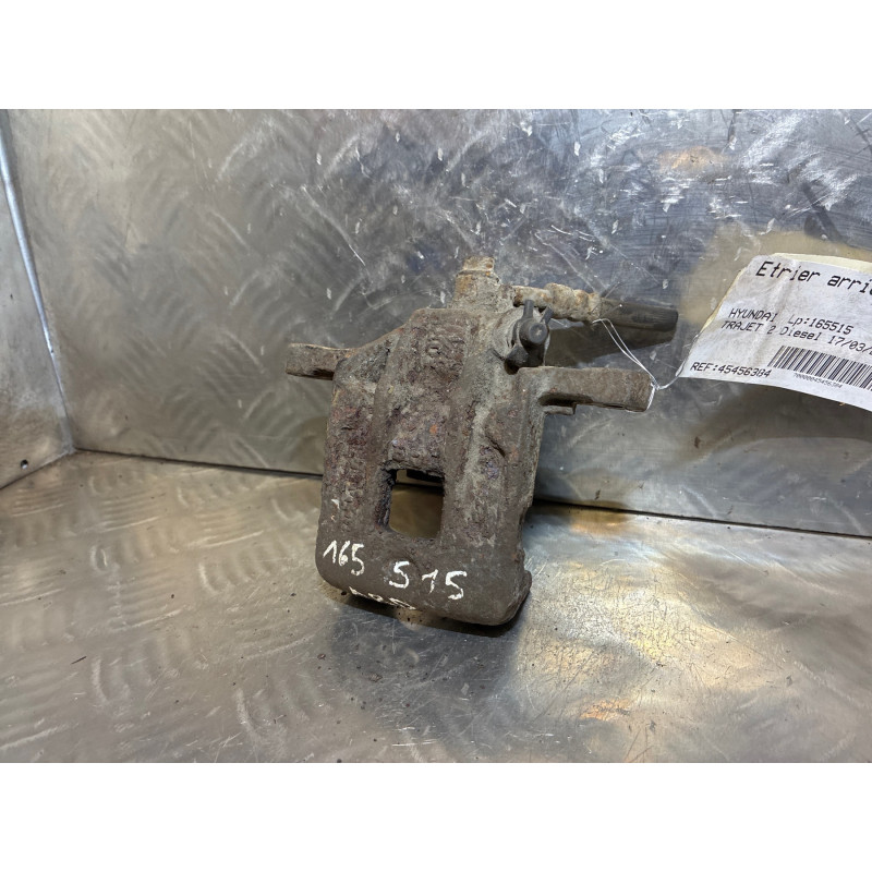 Etrier arriere droit (freinage) HYUNDAI TRAJET Photo n°1