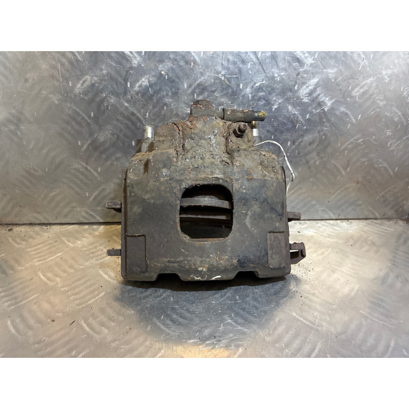 Etrier avant gauche (freinage) MERCEDES CLASSE M 163 Photo n°1