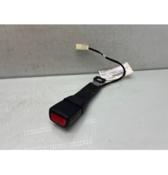Attache ceinture avant droit SUZUKI SWIFT 4 Photo n°1