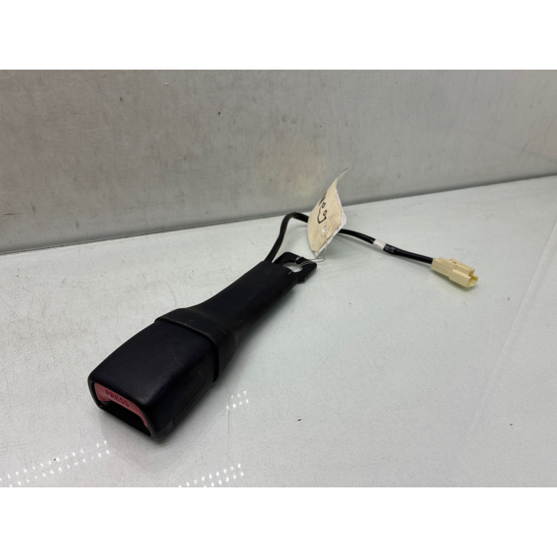 Attache ceinture avant droit SUZUKI SWIFT 4 Photo n°3
