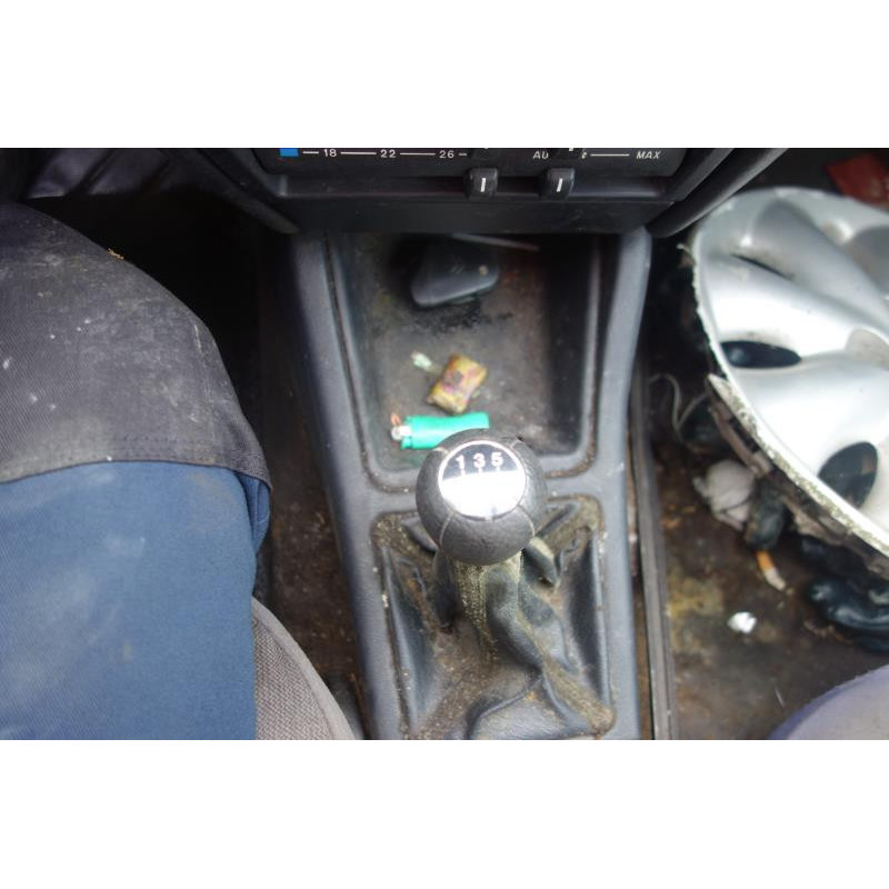 Etrier arriere droit (freinage) CITROEN XANTIA Photo n°12