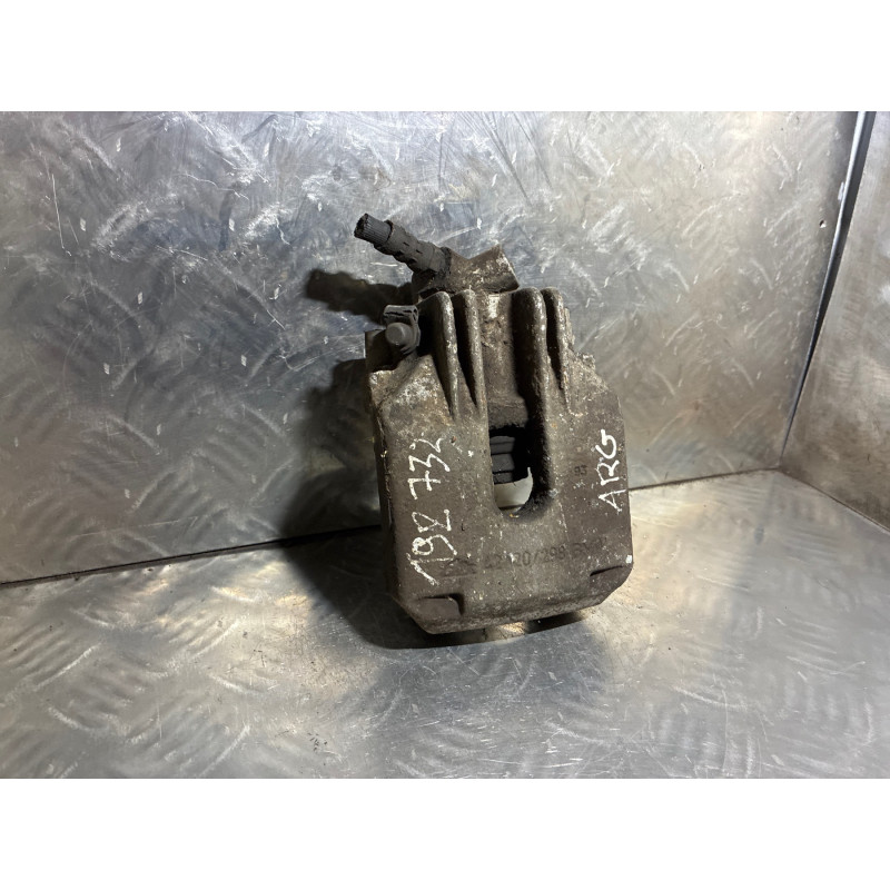Etrier arriere gauche (freinage) BMW SERIE 5 E39 Photo n°3