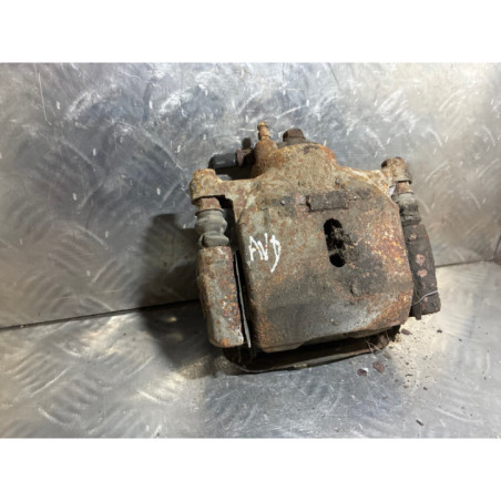 Etrier avant droit (freinage) TOYOTA YARIS VERSO Photo n°1