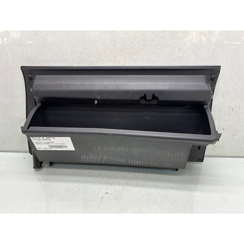 Boite a gants TOYOTA VERSO-S Photo n°4